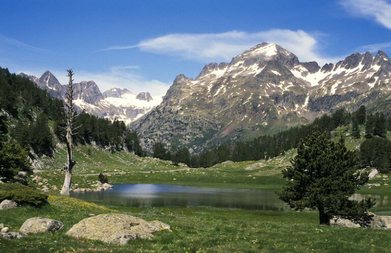 Travesías y Expediciones en el Pirineo Aragonés desde Benasque